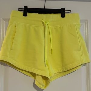Lululemon inner glow shorts